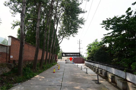君山路学区房两室一厅简装修60平米出售
